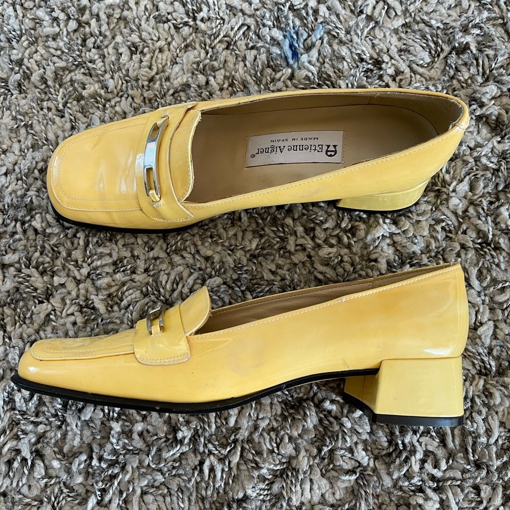 Etienne Aigner Aquarius leather loafers size 6.5